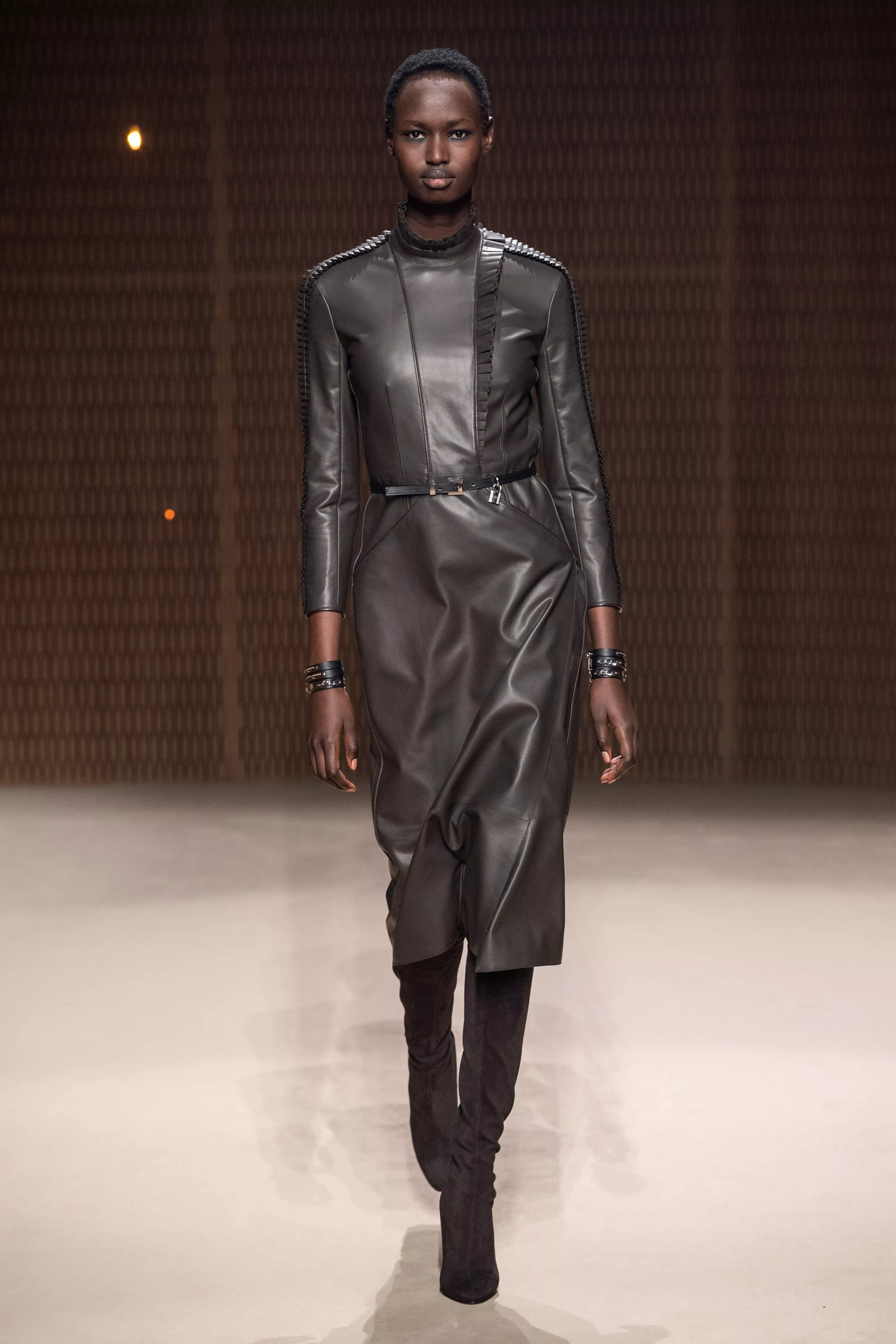 مجموعة Hermès للأزياء الجاهزة لخريف 2019: مزيج بين دقّة تصميم الجلد والأناقة المترفة