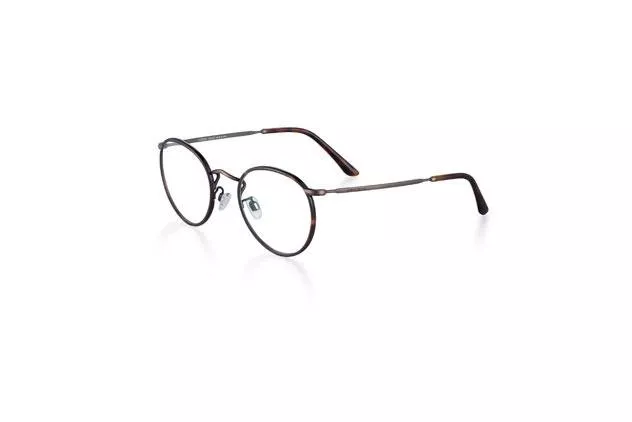 Giorgio Armani تُطلق مجموعة نظارات New Normal