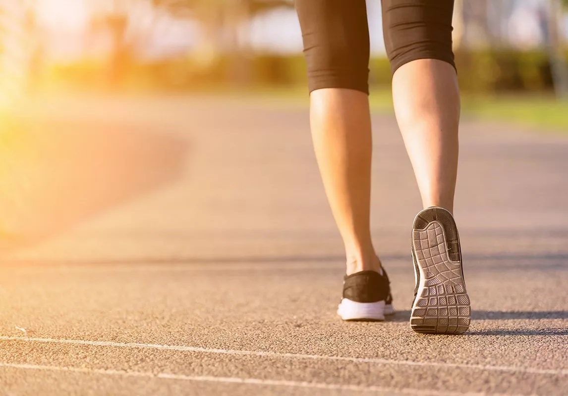 6 خطوات أساسية لممارسة رياضة المشي بشكل صحيح