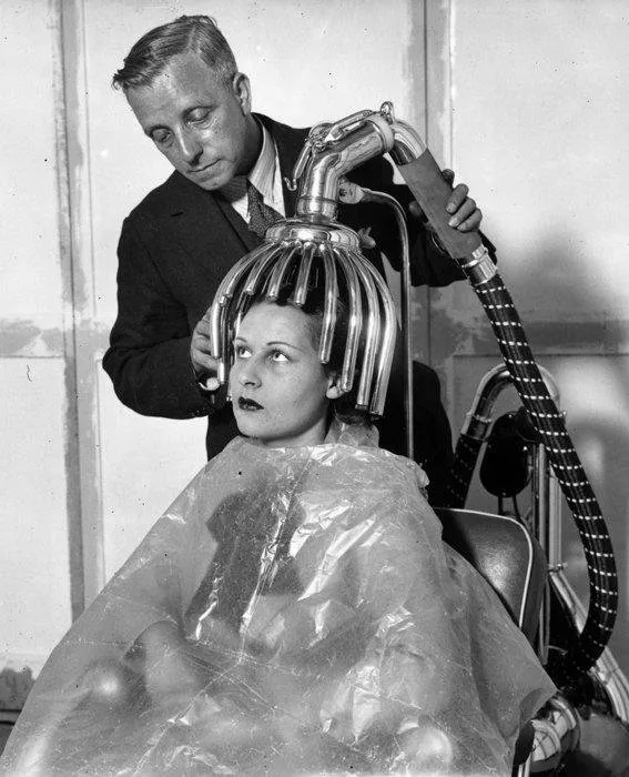 بالصور، مراحل تطوّر مجفف الشعر منذ أكثر من 100 عام لغاية اليوم