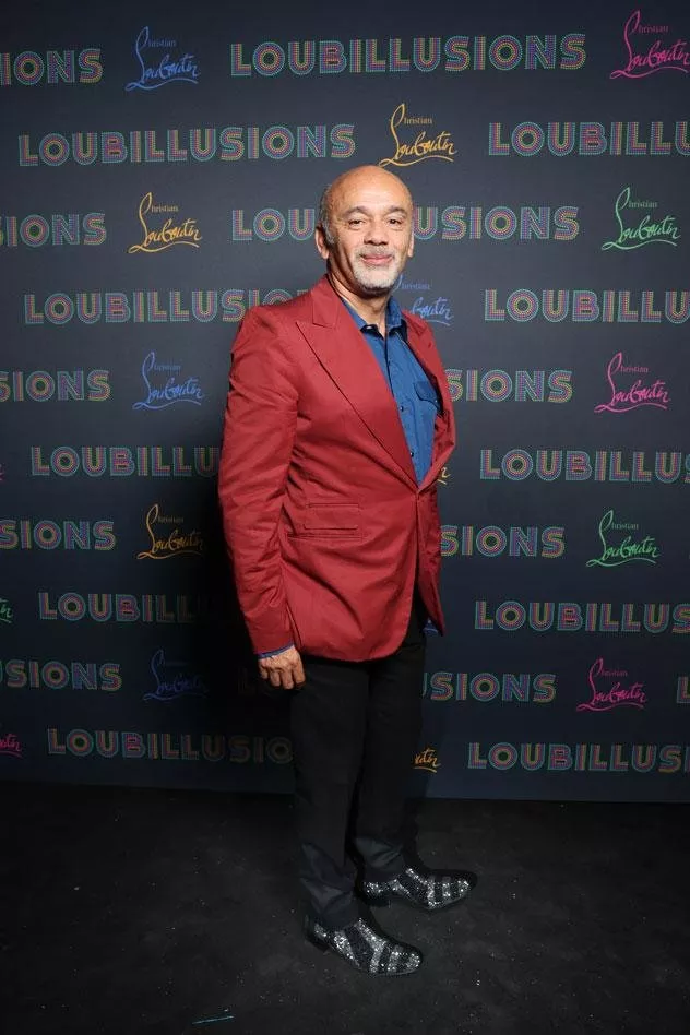 كريستيان لوبوتان يقدّم عرض Loubillusions احتفالاً بمجموعة ربيع وصيف 2022 للنساء