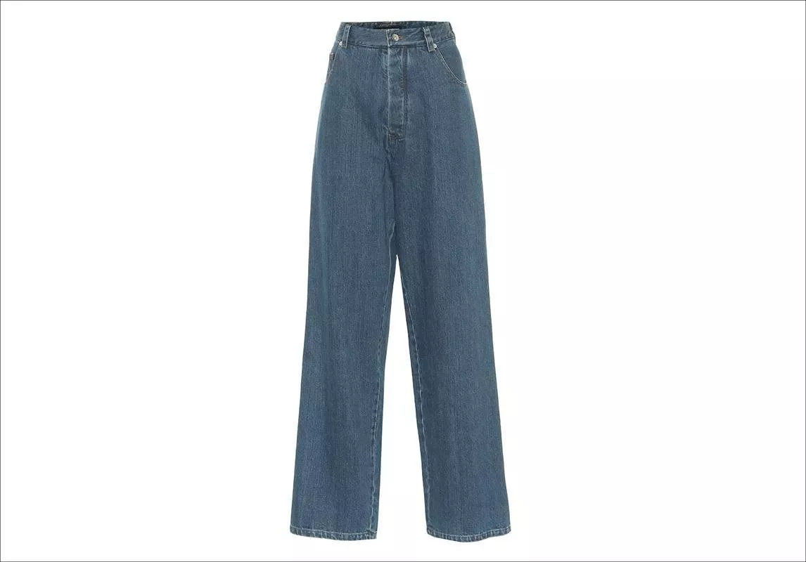 أشكال سراويل جينز التي تناسب صاحبات القامة الطويلة