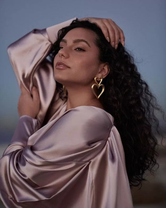 Lynyer تُطلق مجموعة Queen Of Love بالتعاون مع Haifa Beseisso
