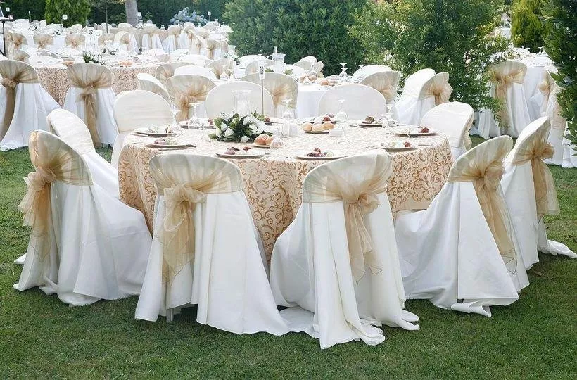 صور تنسيق طاولات أعراس لتستوحي منها إذا كنتِ عروسه 2021
