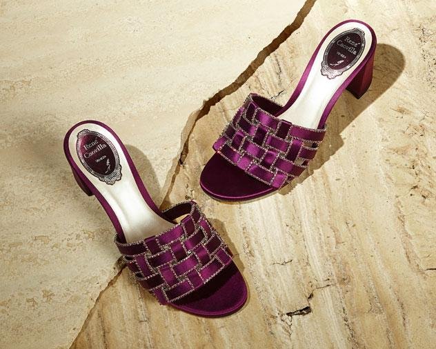 مجموعة أحذية رينيه كاوفيلا خاصة بالشرق الأوسط