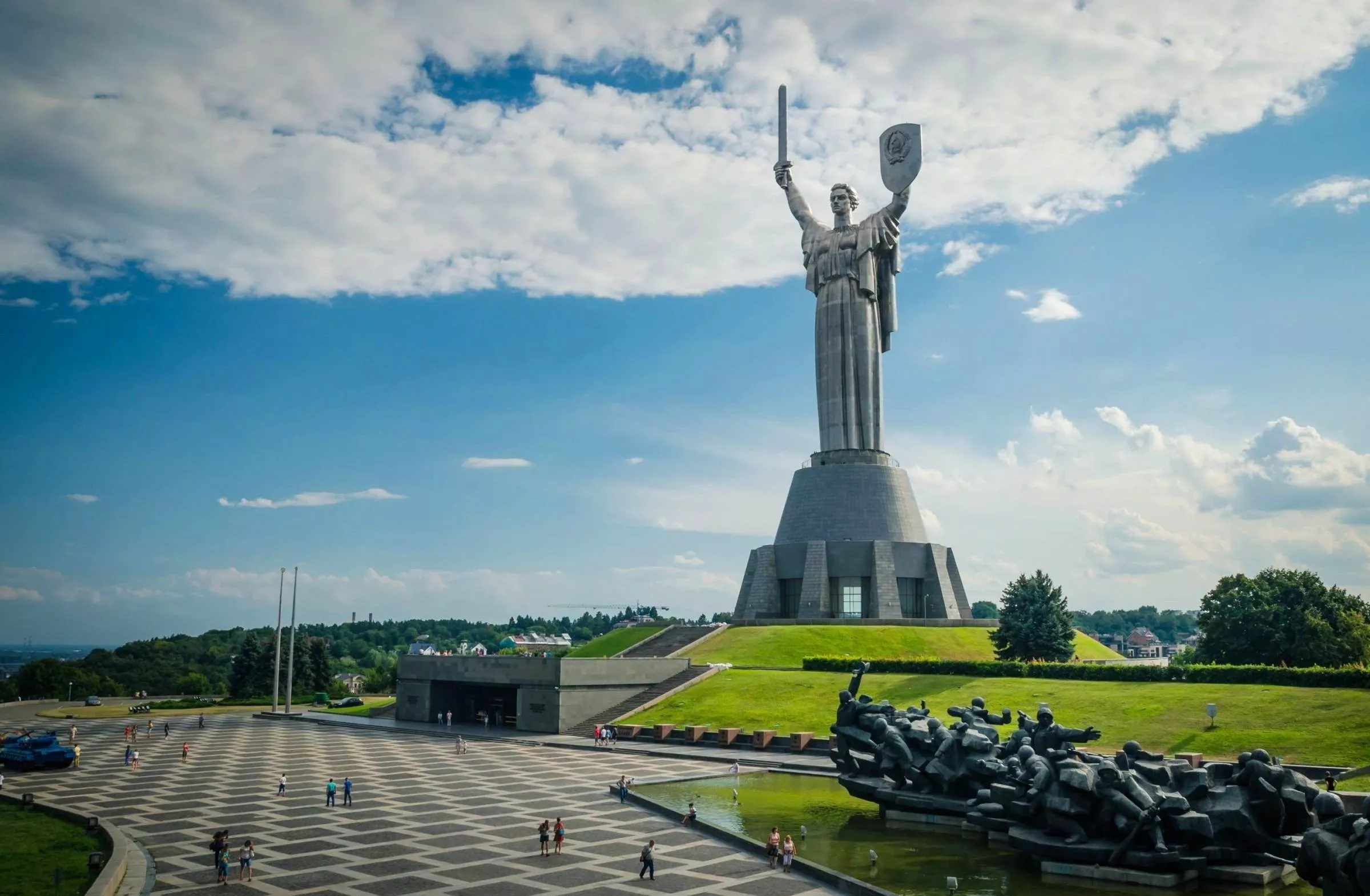 السياحة في اوكرانيا: هذه هي افضل الاماكن التي يمكنكِ زيارتها فيها