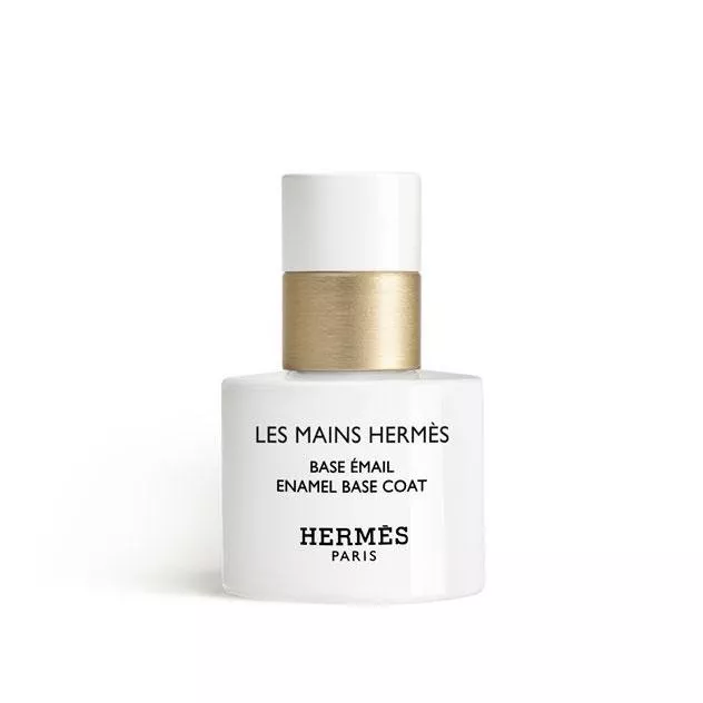 هيرمس تطلق مجموعة أيدي Hermès للعناية باليدين والأظافر