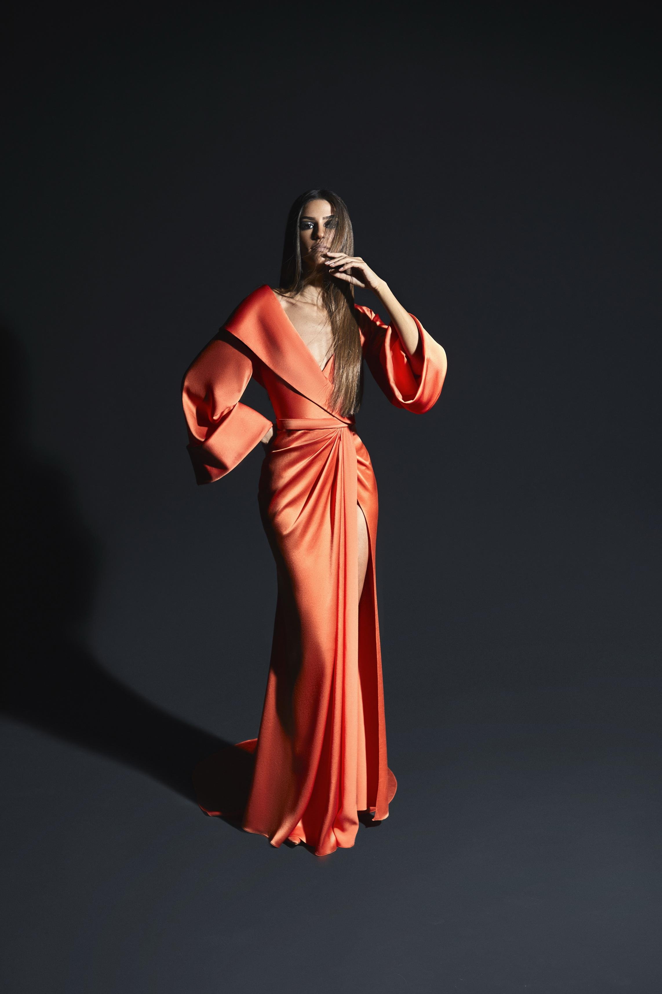 Tony ward طوني ورد مجموعة الأزياء الراقية