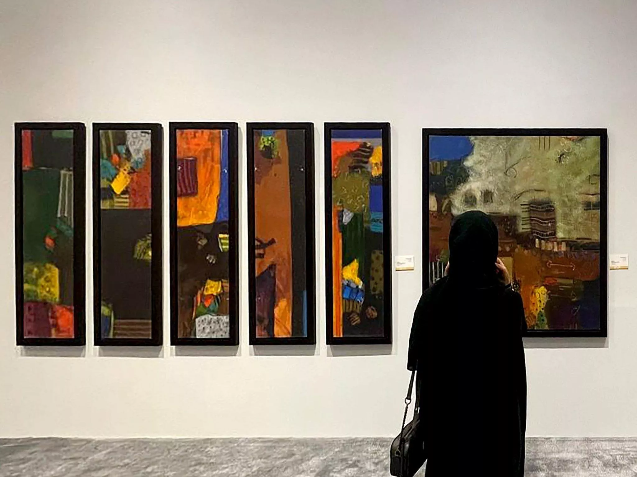 شواهد على الفن: معرض تشكيلي سعودي للوحات حُفظت طوال نصف قرن