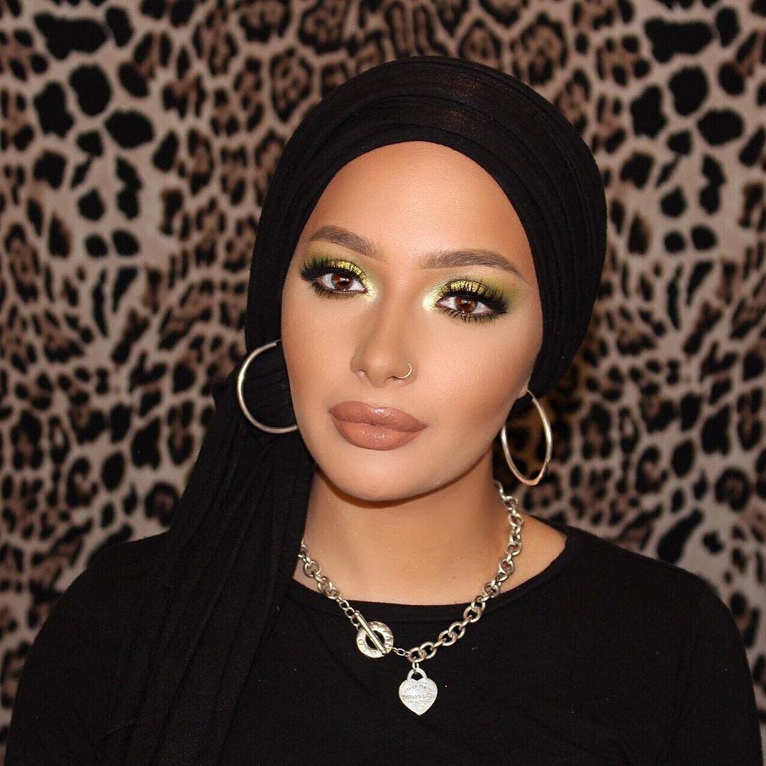 بنت محجبه مكياج الحجاب 