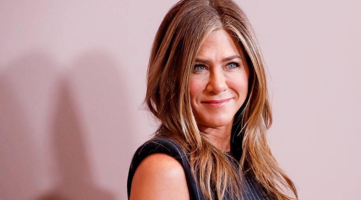 جنيفر أنيستون Jennifer Aniston علامة جمالية 