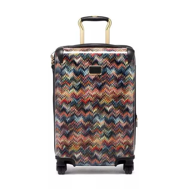 Tumi تعلن عن التعاون مع دار Missoni لإطلاق مجموعة حصرية من الحقائب، الأمتعة الصلبة وأكسسوارات السفر