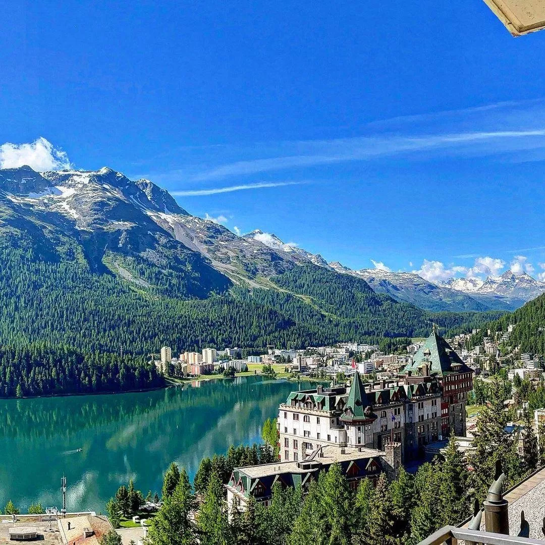 أجمل الوجهات السياحية التي يمكنكِ زيارتها في سويسرا