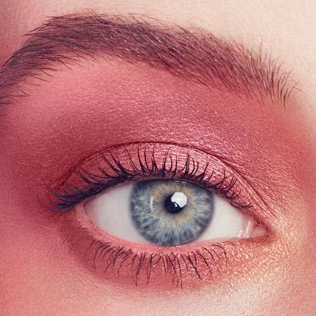 Christian Louboutin Beauty تطرح تشكيلة جديدة من ظلال العيون والهايلايتر وأحمر الخدود