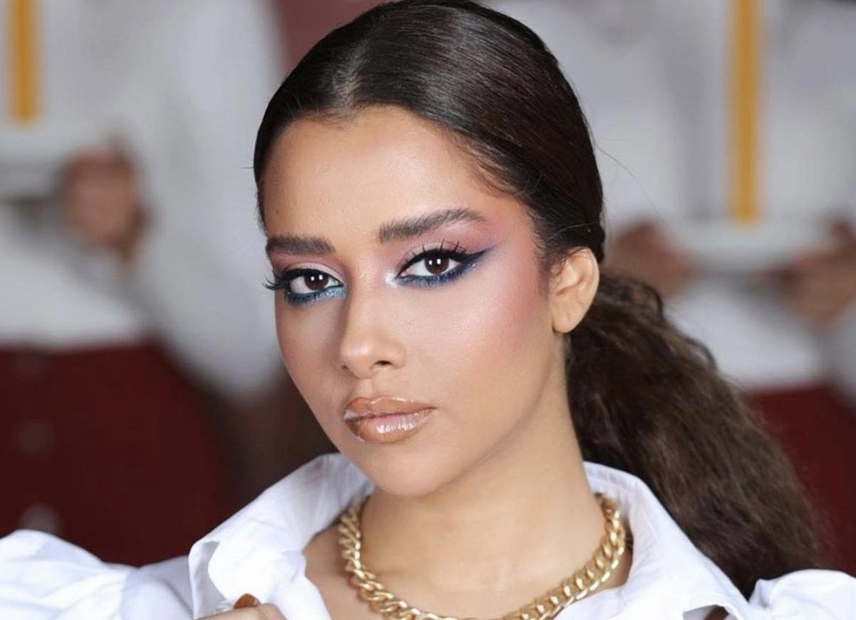 بلقيس فتحي- صيف 2021- فصل الصيف- ايلاينر- رسمات ايلاينر- صور ايلاينر