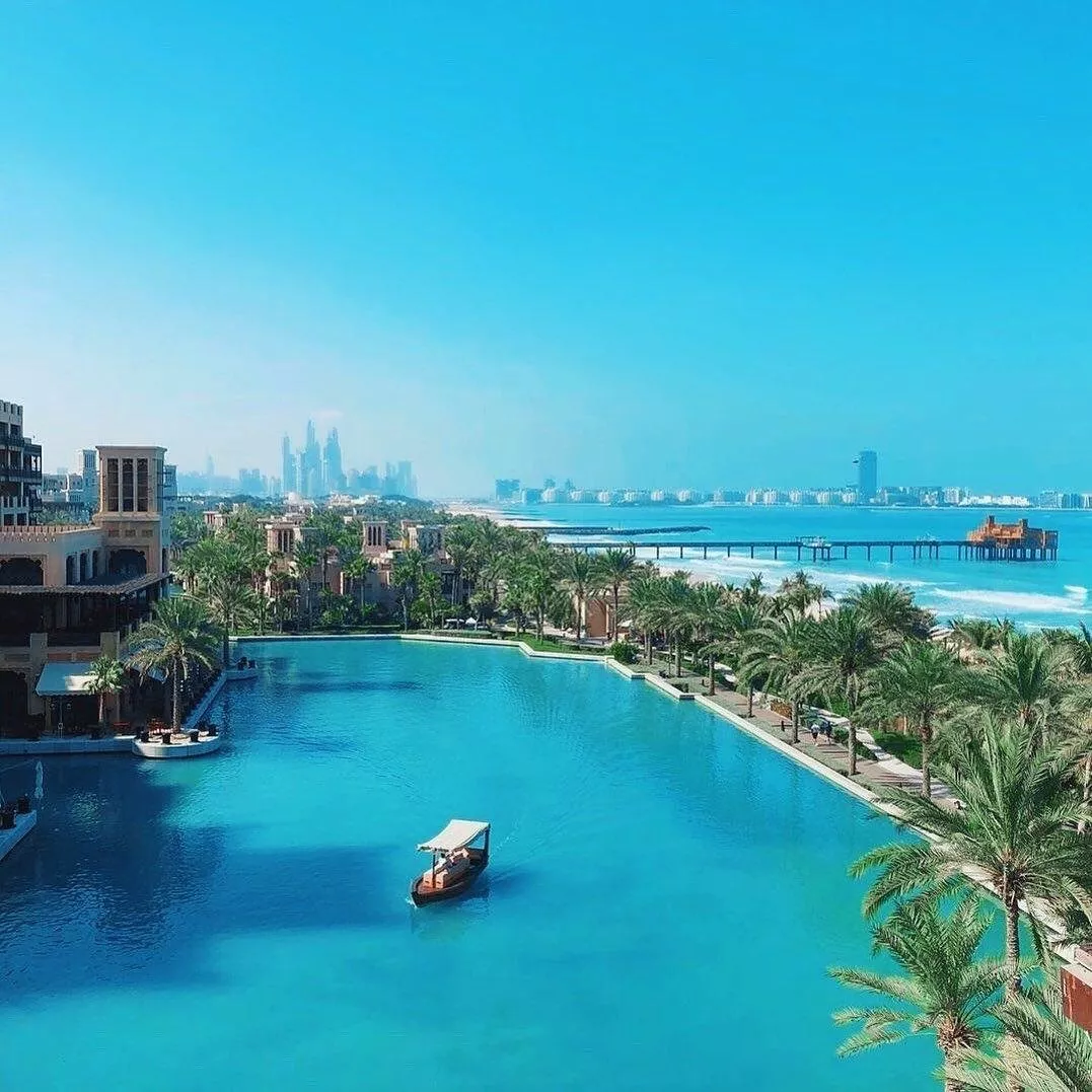 أفضل 10 منتجعات عائلية في دبي وأبو ظبي لقضاء عطلة مع أسرتكِ