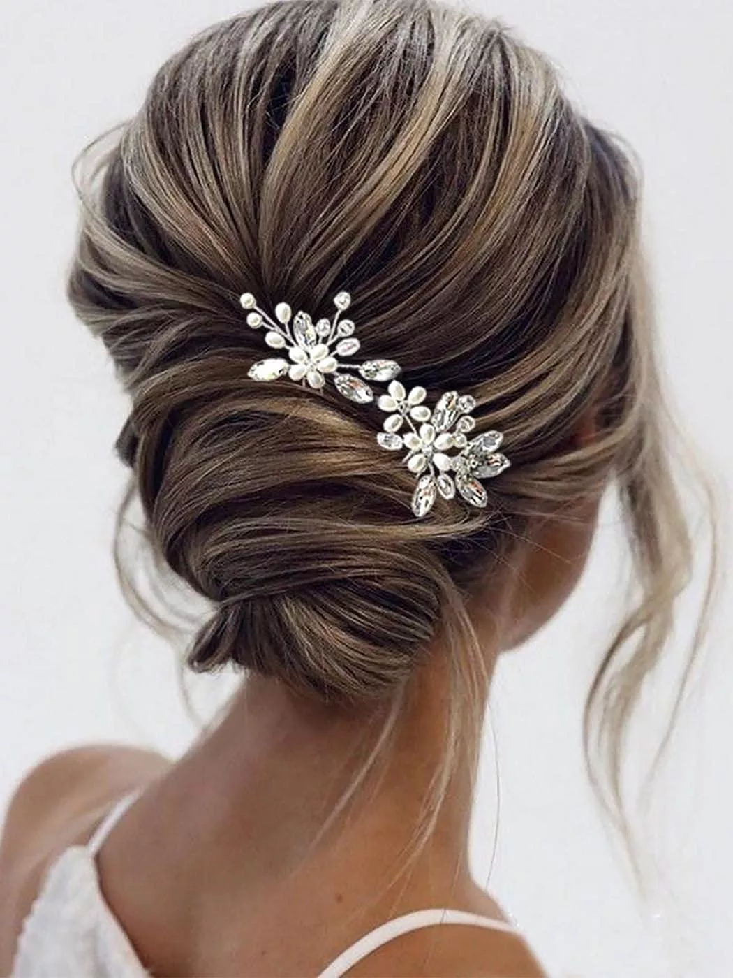 أجمل اكسسوارات شعر لعروس 2021: ابتاعي منها لتسريحة مميّزة يوم زفافكِ