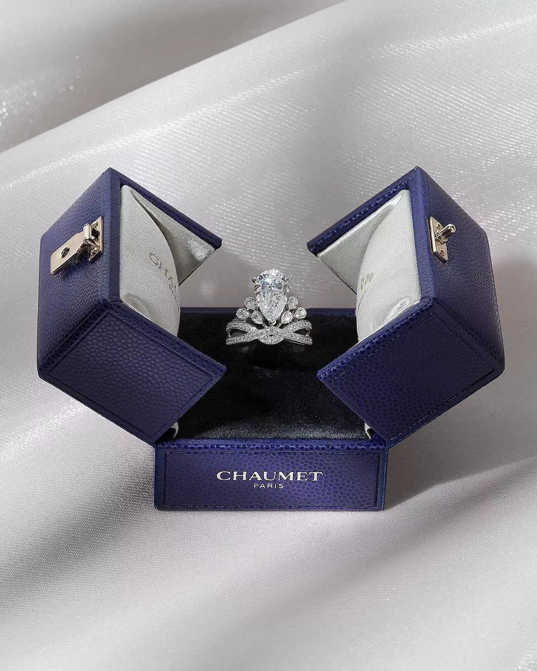 مجموعة مجوهرات Crown Your Love من Chaumet تتوّج الحب بطريقة مميّزة