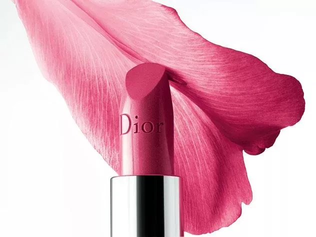 ديور تُطلق إصدار جديد من أحمر الشفاه Rouge Dior