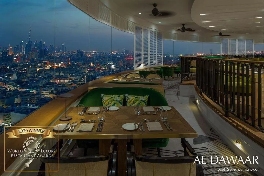 أفضل مطاعم سهرة في دبي يمكنكِ الاحتفال والاستمتاع فيه