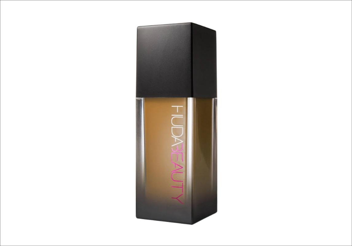 فاونديشن كريم اساس كريمات اساس عناية بالبشرة كريم اساس هدى بيوتي huda beauty
