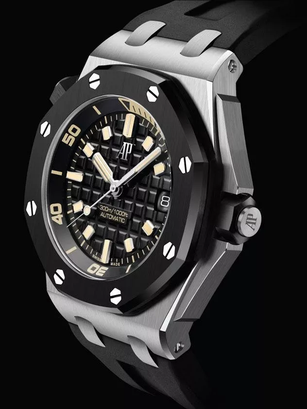 أوديمار بيغه تطلق ساعة Royal Oak Offshore Diver الجديدة بإصدار محدود