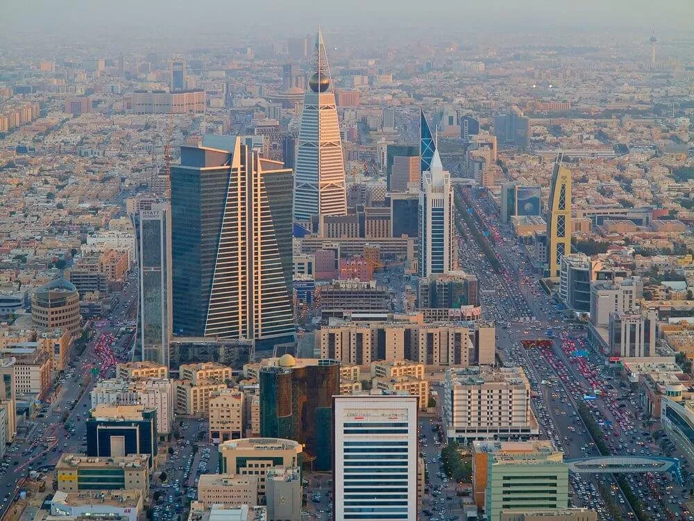 وزارة الداخلية السعودية تفتح  باب تقديم الوظائف للنساء في مصلحة الجوازات