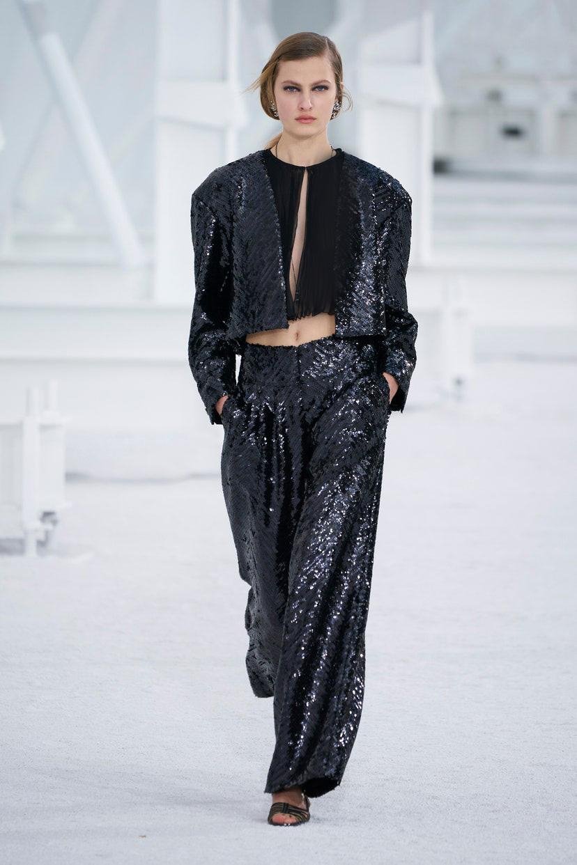 Chanel أخر صيحات الموضة أسبوع الموضة ملابس ملابس ترتر، اخر موضة ربيع 2021 