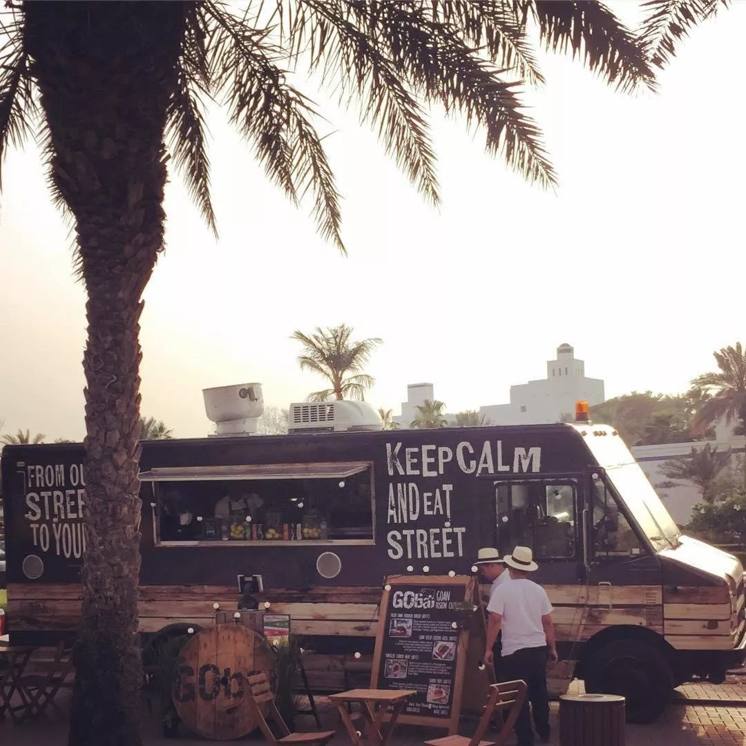 أفضل 9 عربات طعام في دبي لتجربة تذوّق مميّزة