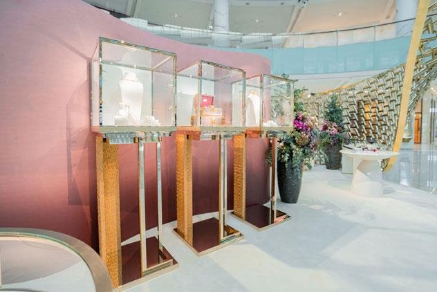 متجر مجوهرات لويس فويتون في دبي مول