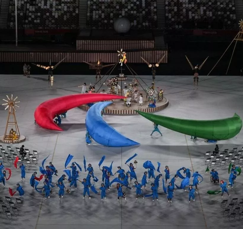 راية المملكة ترفع في افتتاح الألعاب البارالمبية مع البعثة السعودية