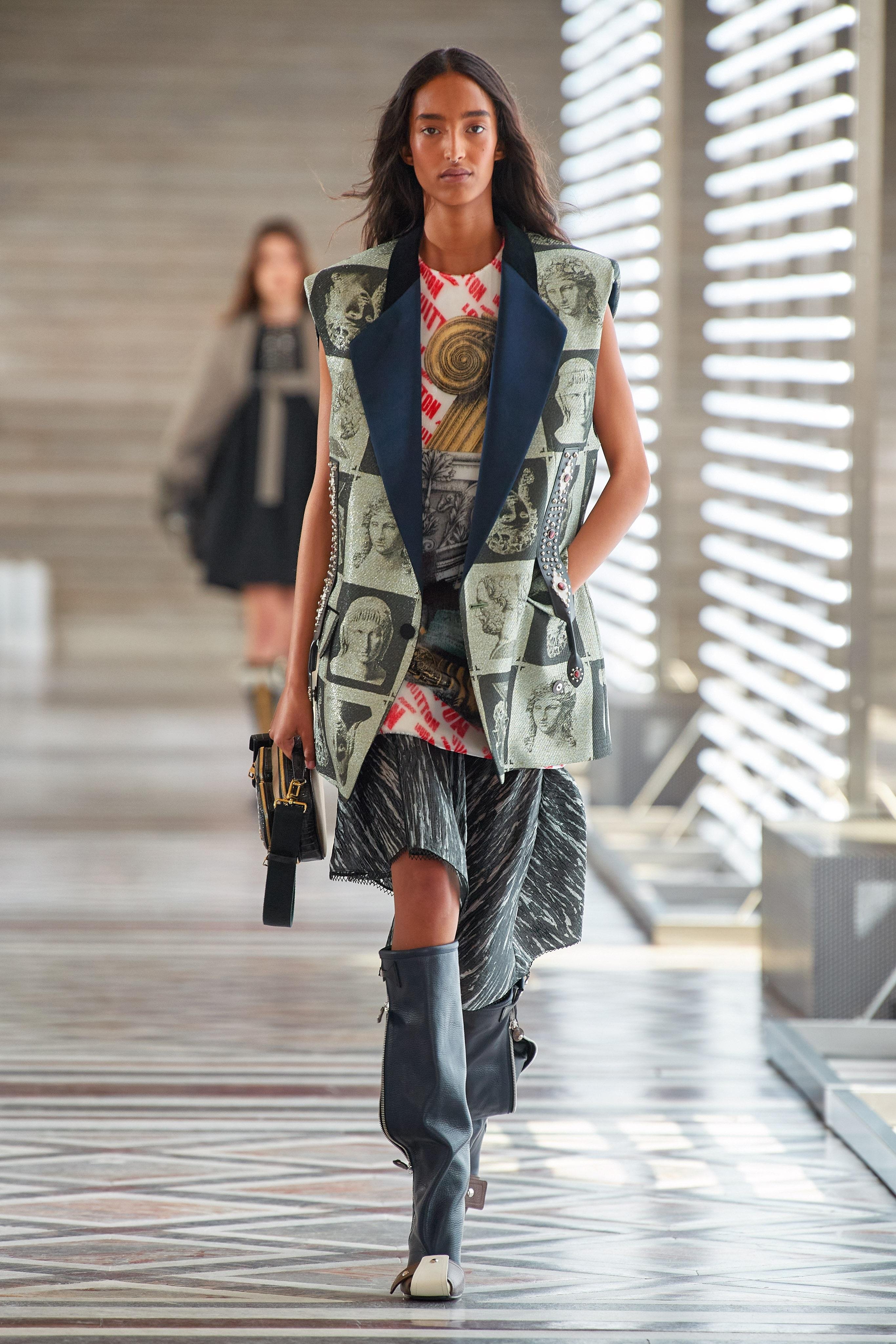 مجموعة Louis Vuitton للملابس الجاهزة لخريف وشتاء 2021-2022