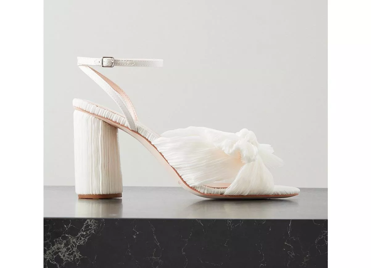 أكثر من 20 موديل حذاء عروس لتتألقي بواحد منها إذا كنتِ عروس في عام 2021