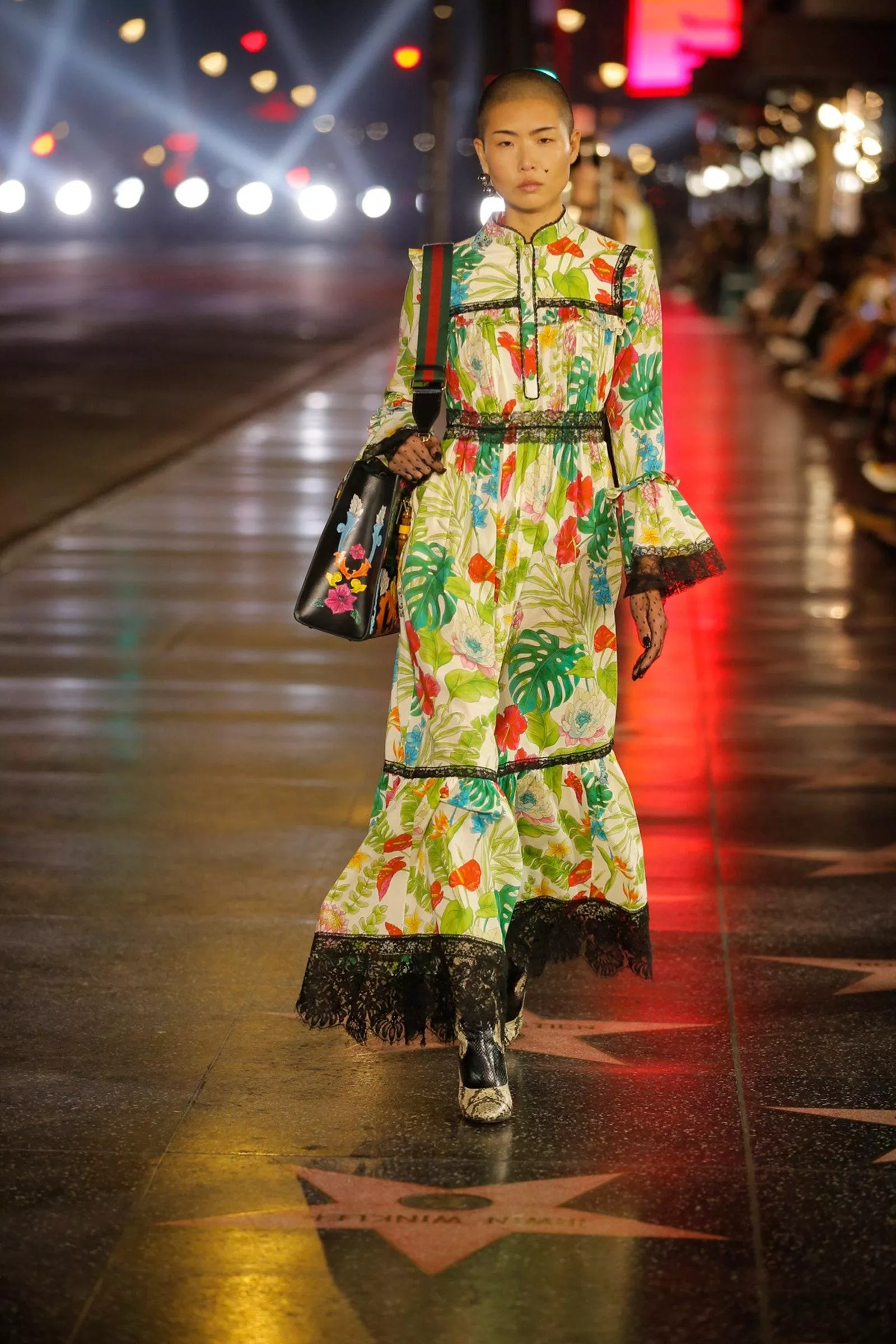 Gucci تحيي بولفار هوليوود بعرض مميّز لمجموعتها لربيع وصيف 2022
