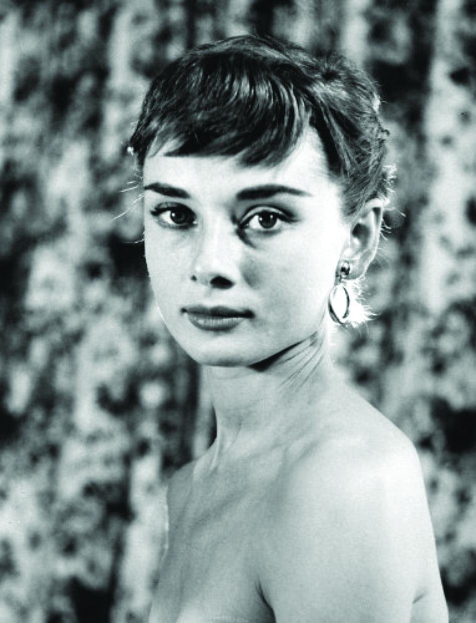 Audrey Hepburn معايير الجمال جمال
