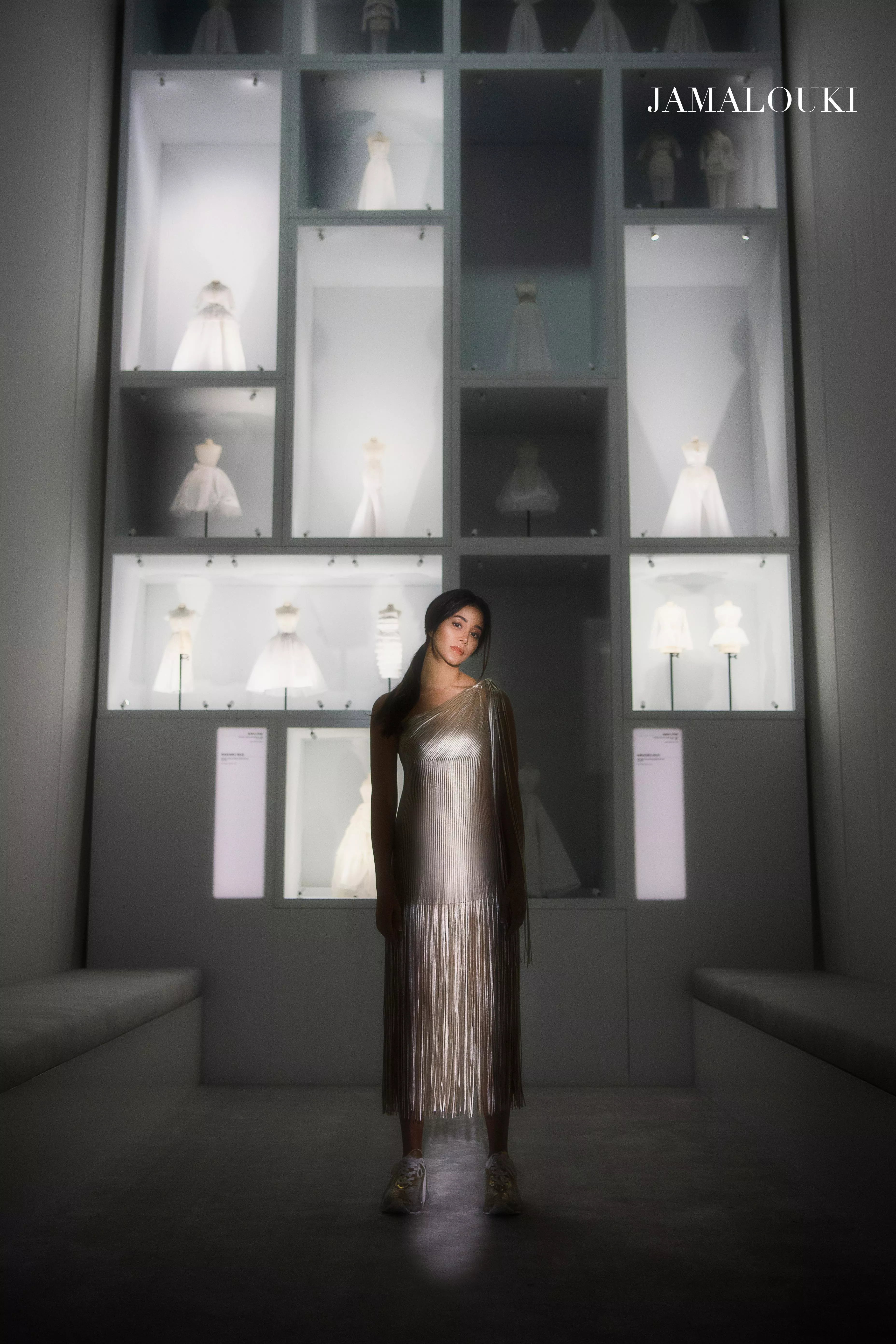 أسيل عمران نجمة غلاف مجلة جمالكِ لعدد نوفمبر 2021 وجلسة تصوير خاصة لمجموعة Dior التحضيرية لربيع 2022