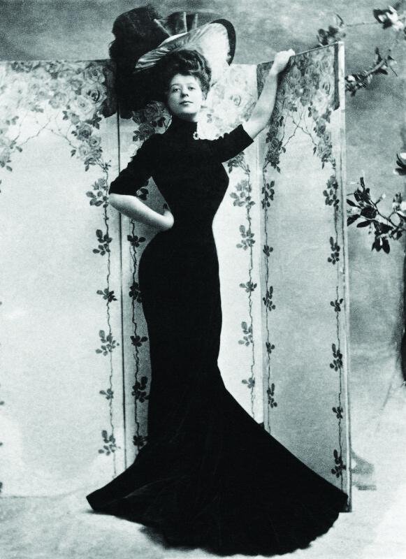 معايير الجمال جمال  Camille Clifford