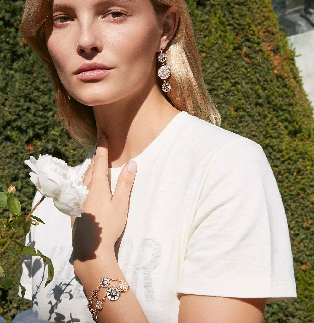 مجموعة المجوهرات Rose des Vents من Dior توسّع تصاميمها لتحاكي كل الشخصيات