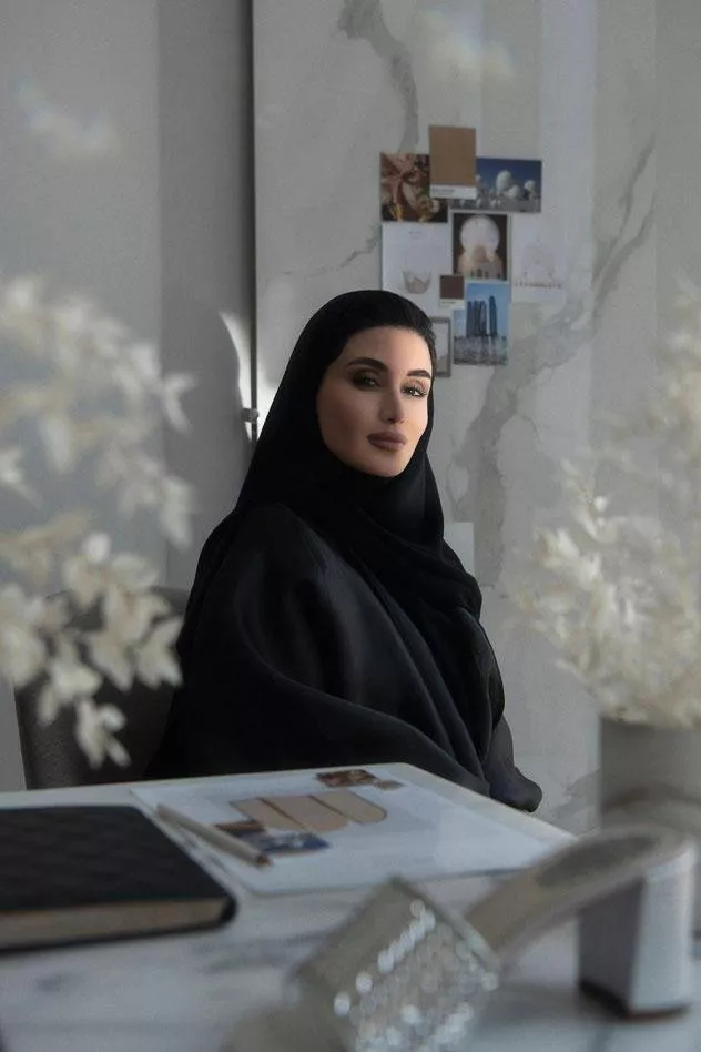 رينيه كاوفيلا تتعاون مع المصمّمة الإماراتية ياسمين الملا لطرح مجموعة كبسولية حصرية بالشرق الأوسط بمناسبة حلول شهر رمضان