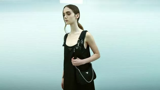 برادا توسّع نطاق مجموعة منتجات Re-Nylon لعام 2020 لتشمل الملابس الجاهزة، الأحذية والأكسسوارات للرجال والنساء