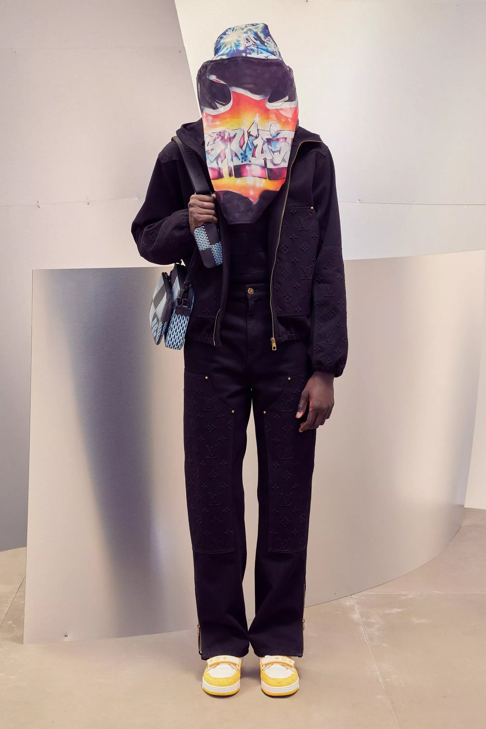 Louis Vuitton تُطلق مجموعتها التحضيرية للأزياء الرجالية لخريف 2022 من توقيع Virgil Abloh