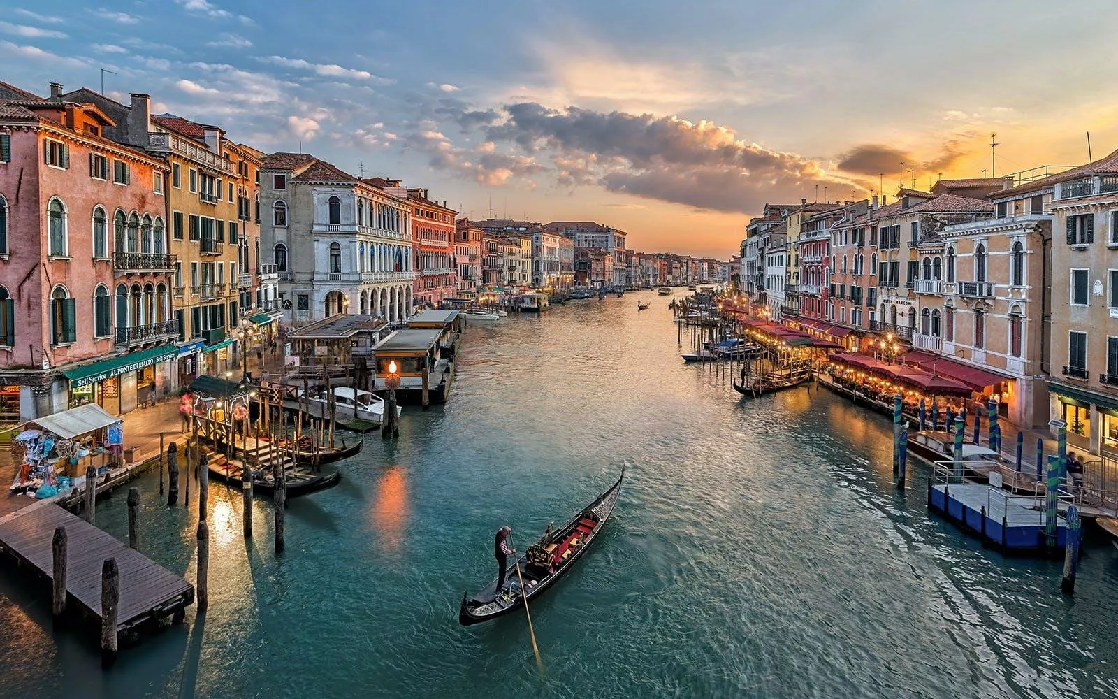 ما هي افضل الاماكن السياحية في ايطاليا التي يمكن زيارتها؟