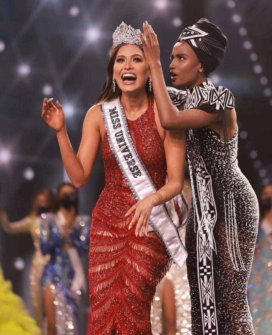 ملكة جمال الكون 2020 تاج معوض mouawad أندريا ميزا Andrea Meza 