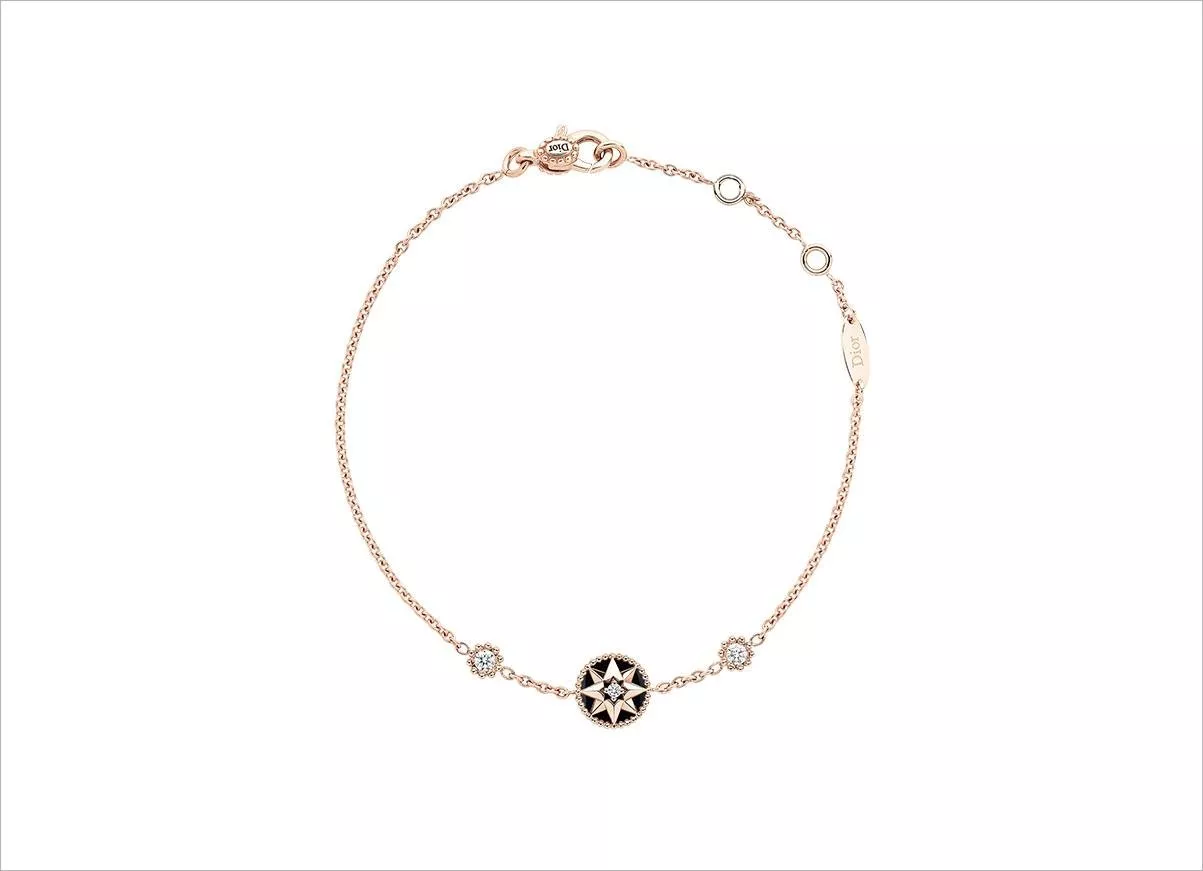 أيّة قطعة من مجوهرات Rose Des Vents من Dior Joaillerie عليكِ اختيارها بحسب شخصيّتكِ؟