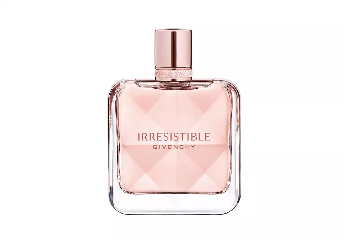عطر Irresistibe Eau de Parfum من Givenchy Beauty يليق حتماً بشخصيّتكِ القويّة، الجذّابة والأنثوية
