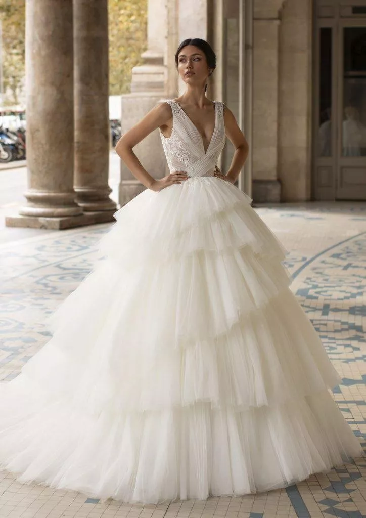 أبرز مواقع فساتين زفاف ستساعدكِ في إيجاد فستان الأحلام
