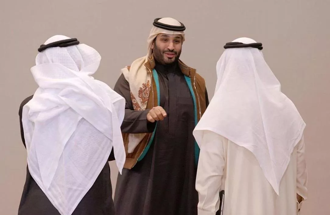 جاكيت محمد بن سلمان، ولي العهد السعودي، تثير ضجة على السوشيل ميديا