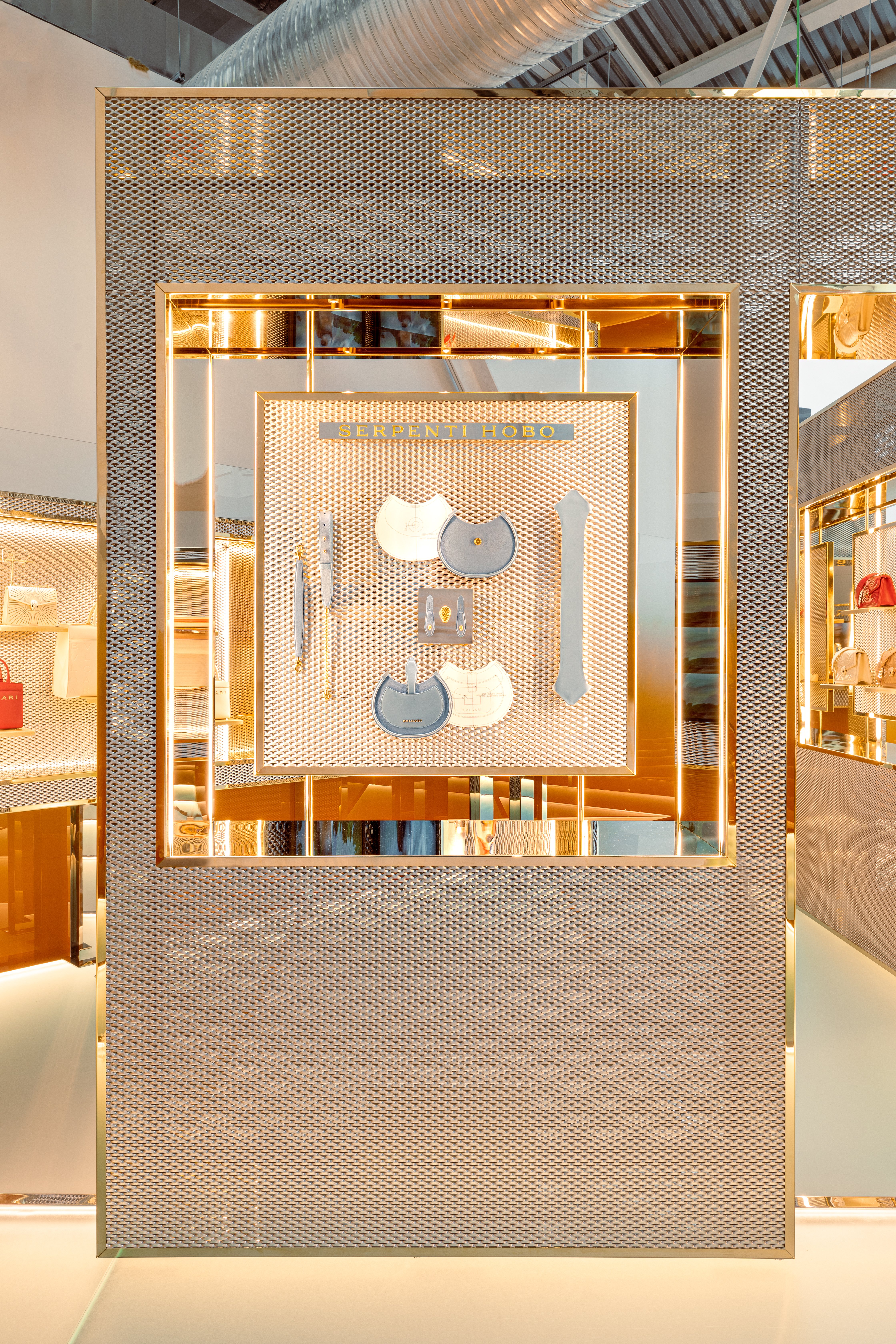 عرض مجموعة بولغري ربيع وصيف 2022 ميلانو bvlgari bulgari