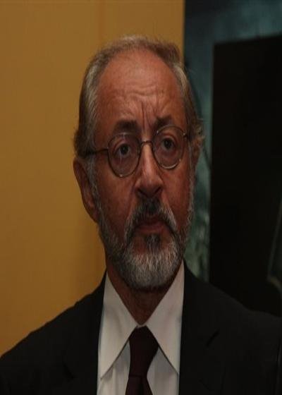 عبد العزيز مخيون