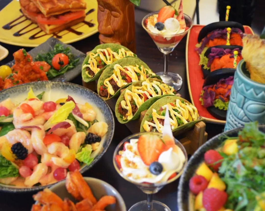 افضل مطاعم ابو ظبي للاحتفال بعيد الاب: أطباق شهية وجلسات ساحرة